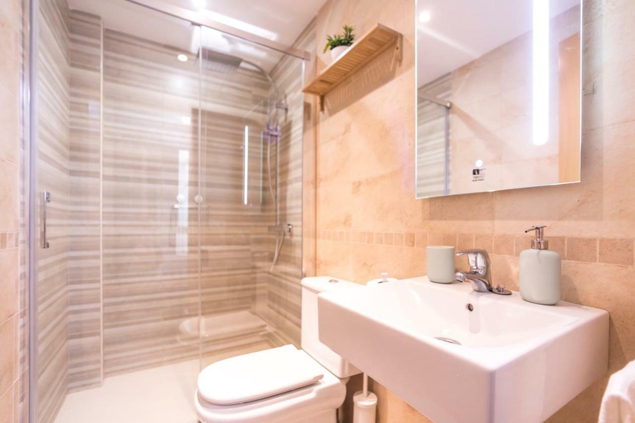 -Malagasunapts- Vibrant Historic City Centre Екстер'єр фото